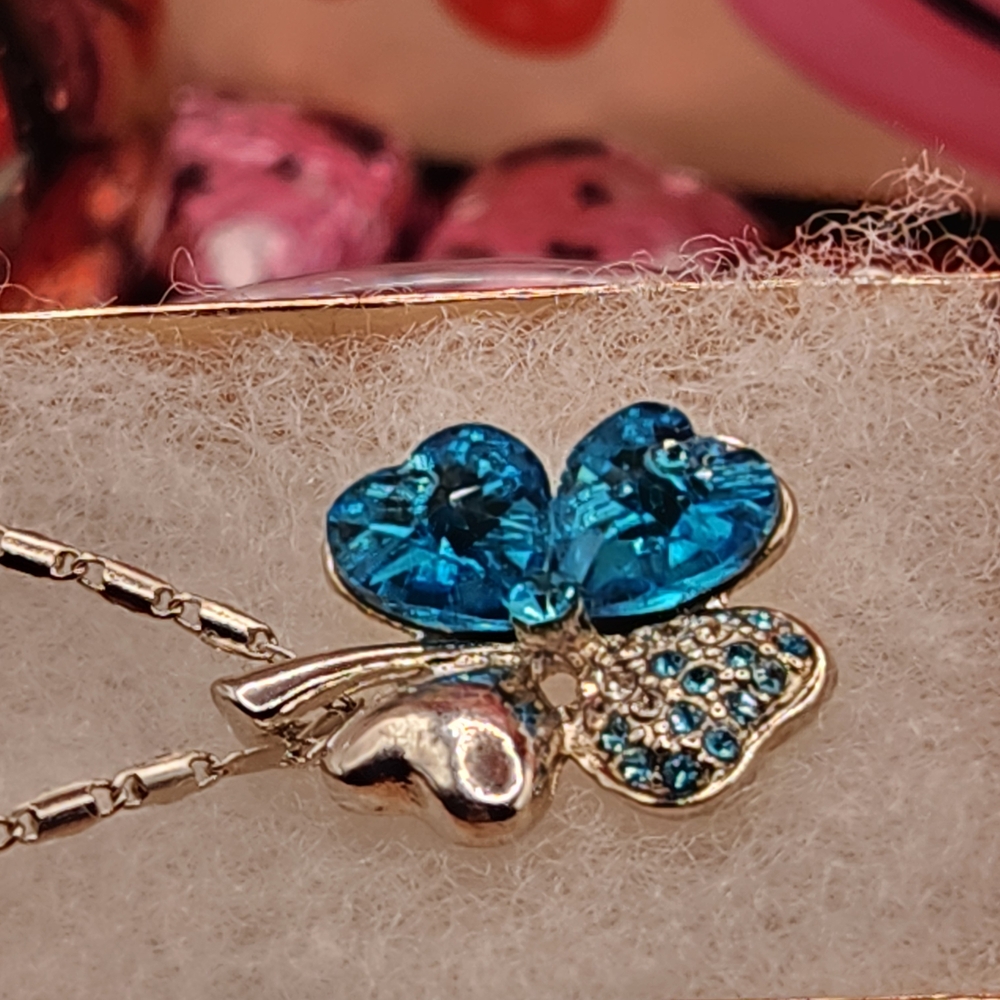 Blue Swarovski Silver 4 Leaf Heart Pendant Necklace 18+